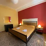200m From The Sea - Large Private Patio With Bbq Vakantiehuis *