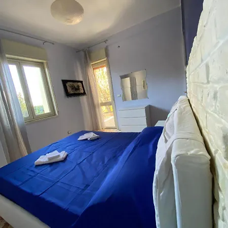 200m From The Sea - Large Private Patio With Bbq Дом отдыха Triscina